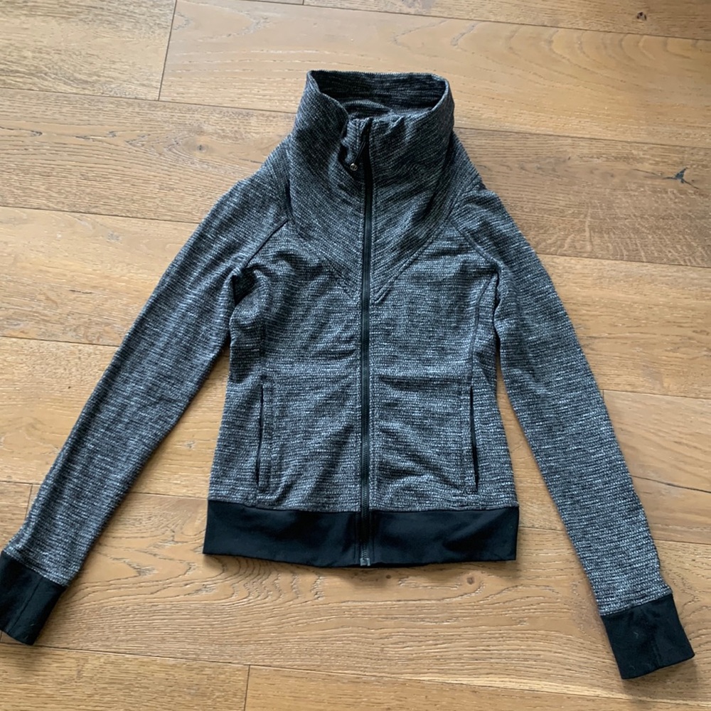 Lululemon Be Present Zip Up Jacket Sz 6